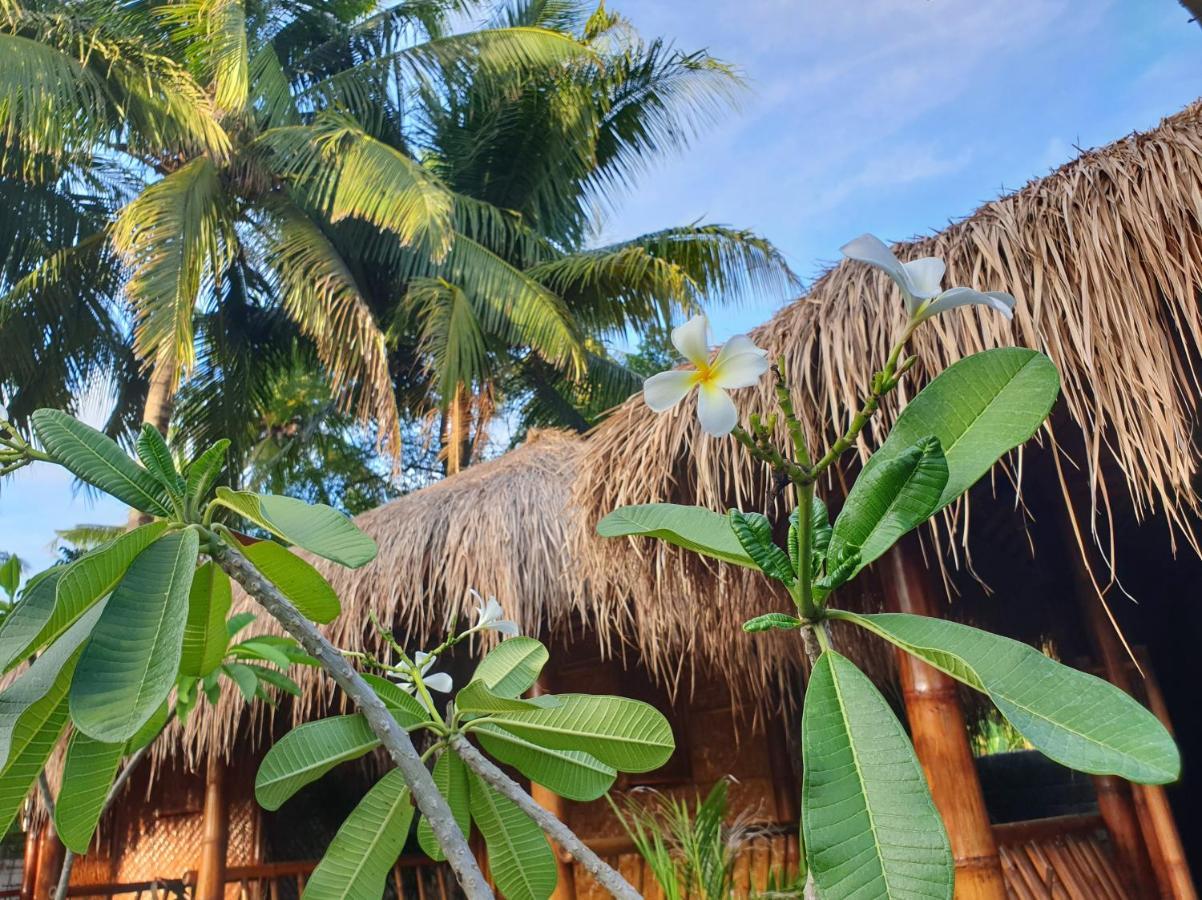 Same Same Bungalows - Eco Friendly Kuta  Exterior photo